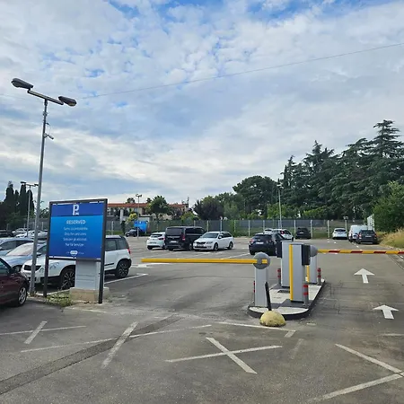 App Mercado Porec Exterior photo